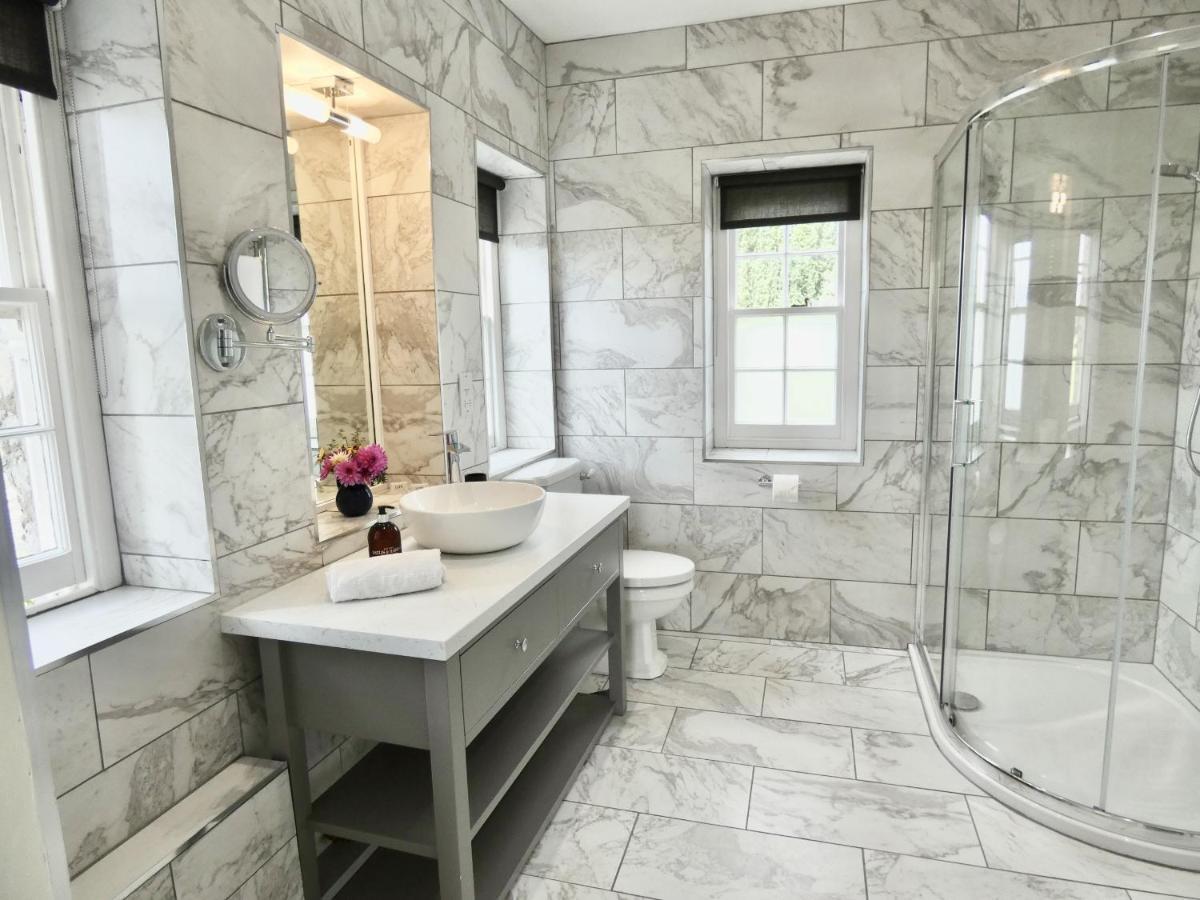 The Mount Somerton Retreat - Nr Bruton, Glastonbury, The Spectacular Wells Cathedral, Millfield School, Leonardo Helicopters, Yeovilton Eksteriør bilde