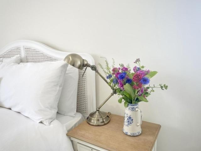 The Mount Somerton Retreat - Nr Bruton, Glastonbury, The Spectacular Wells Cathedral, Millfield School, Leonardo Helicopters, Yeovilton Eksteriør bilde
