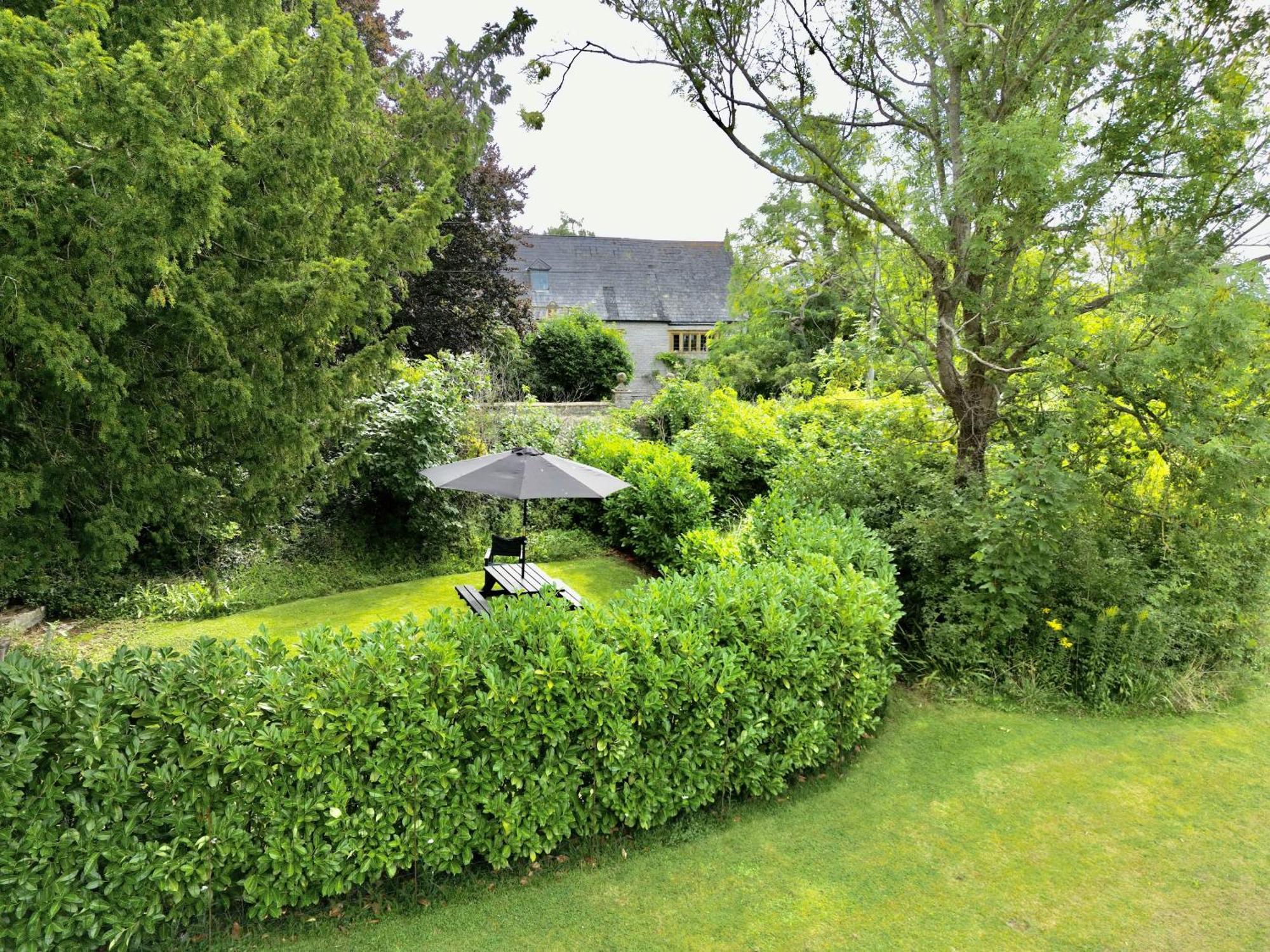 The Mount Somerton Retreat - Nr Bruton, Glastonbury, The Spectacular Wells Cathedral, Millfield School, Leonardo Helicopters, Yeovilton Eksteriør bilde